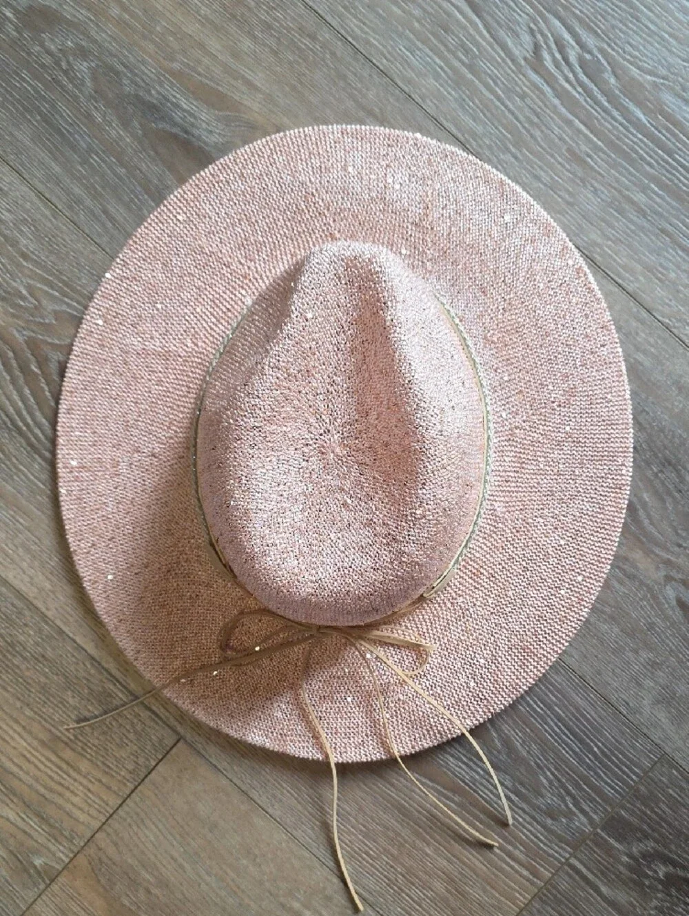 Women’s Peachy Pink Wide-Brim Fedora Cowgirl Hat w/ Decorative Band And Sequins